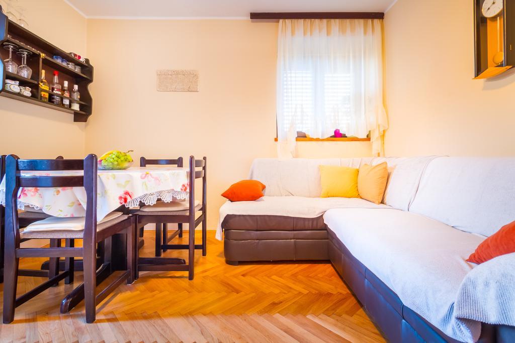 Apartment Manzoni Malinska Ngoại thất bức ảnh